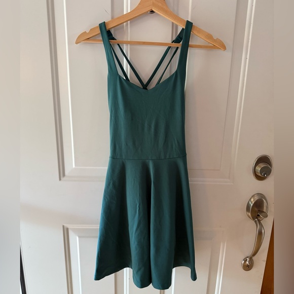 Girlfriend Collective Riley Sweetheart Dress in Everglade - Picture 1 of 6